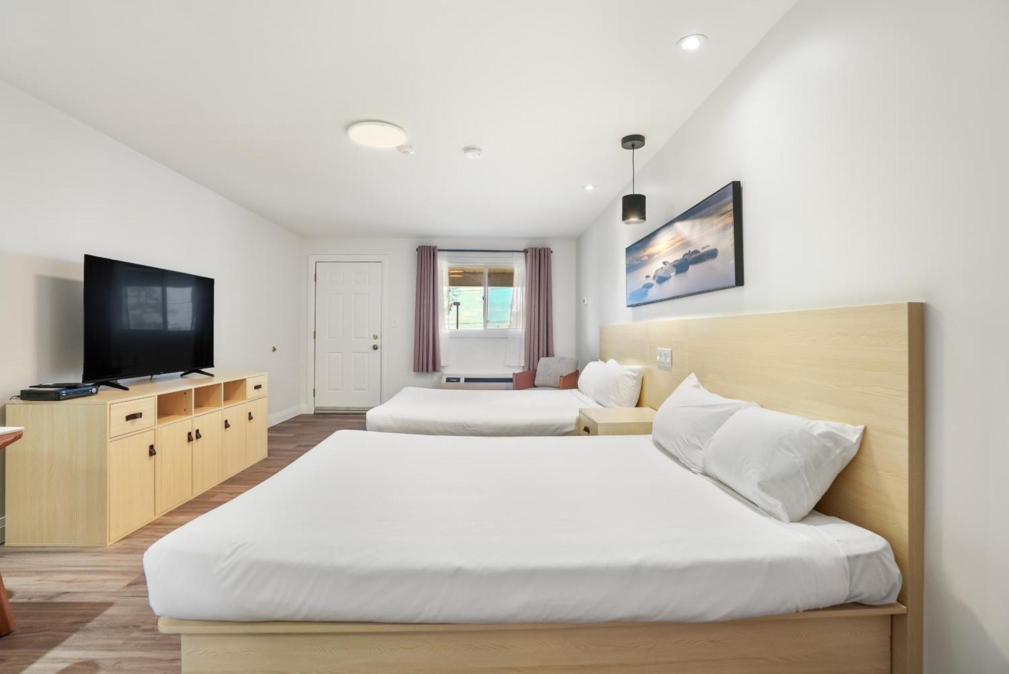 Saga Resort Wasaga Beach Exterior photo