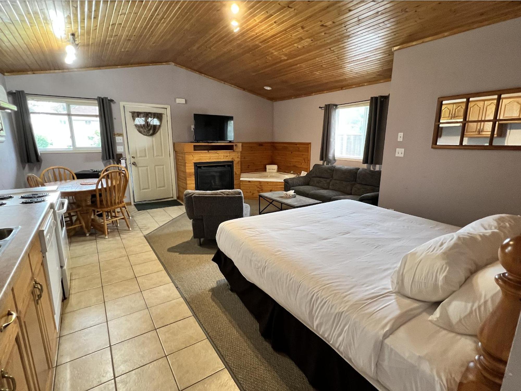Saga Resort Wasaga Beach Exterior photo