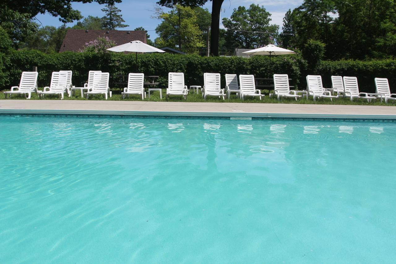 Saga Resort Wasaga Beach Exterior photo