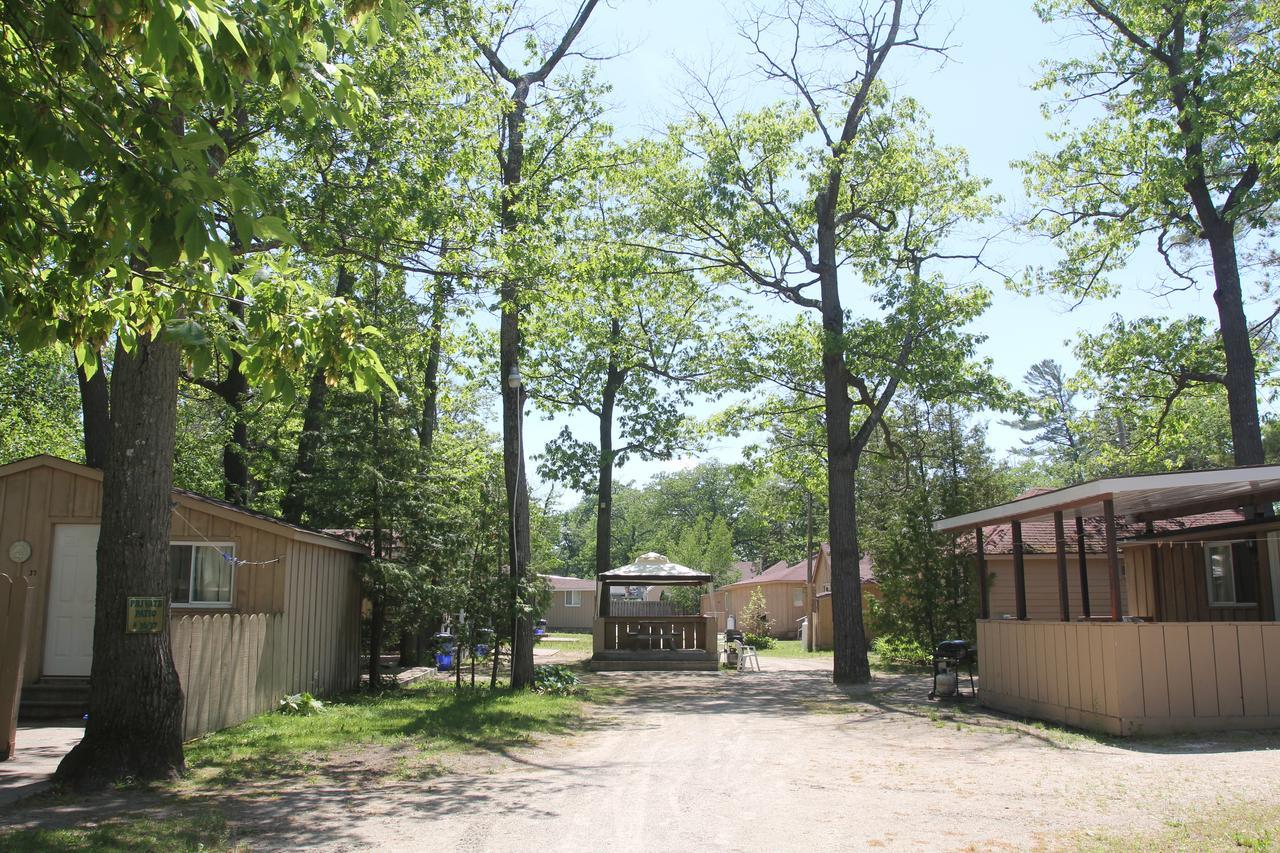 Saga Resort Wasaga Beach Exterior photo